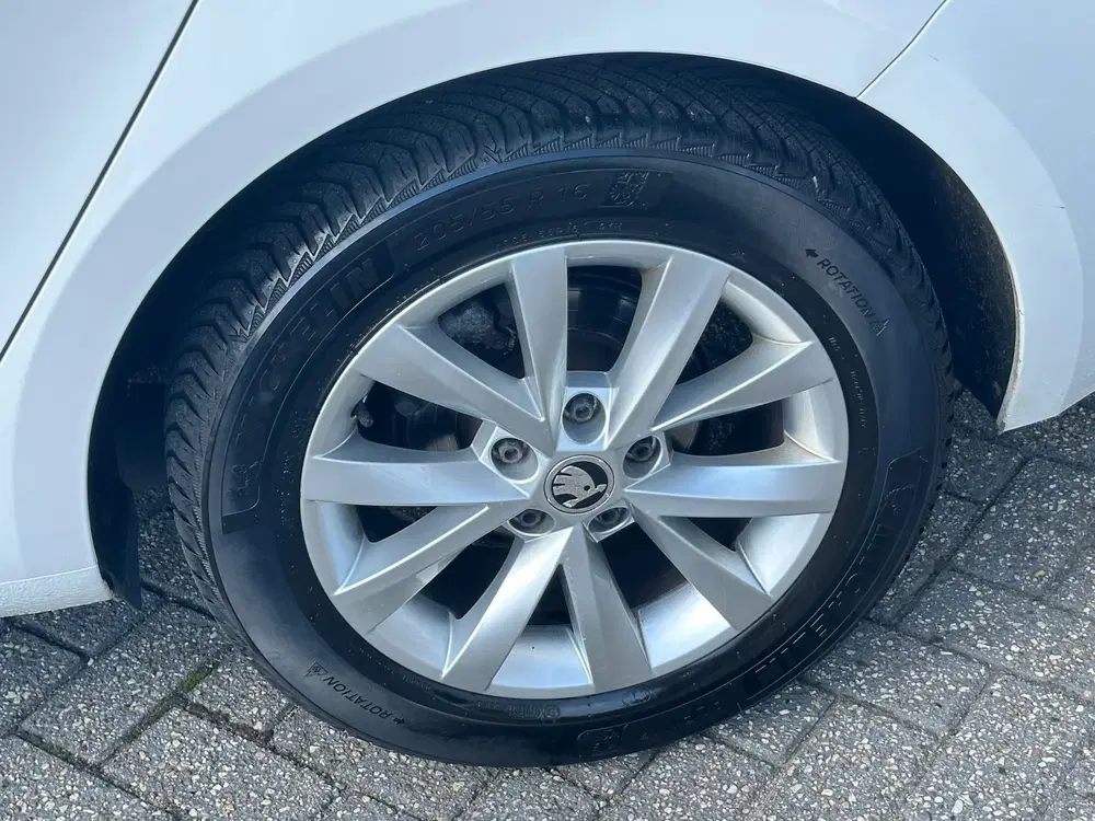 Skoda Octavia 1.0 TSI Greentech Ambition Business uit 2019, foto 6