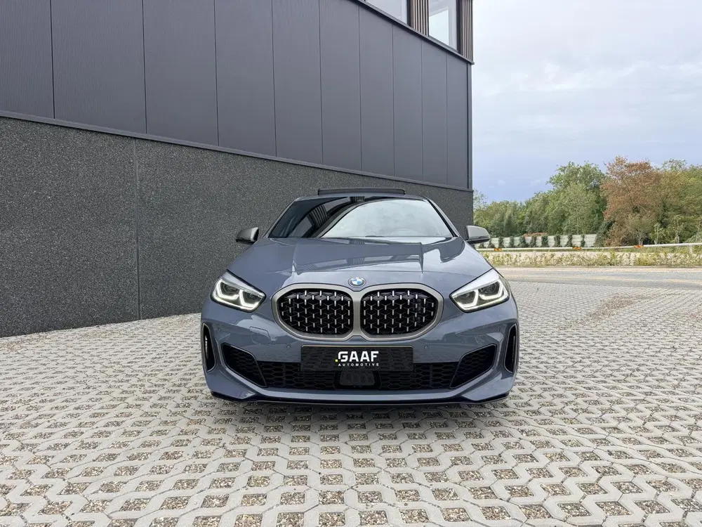 BMW 1-serie M135i xDrive High Executive uit 2021, foto 10