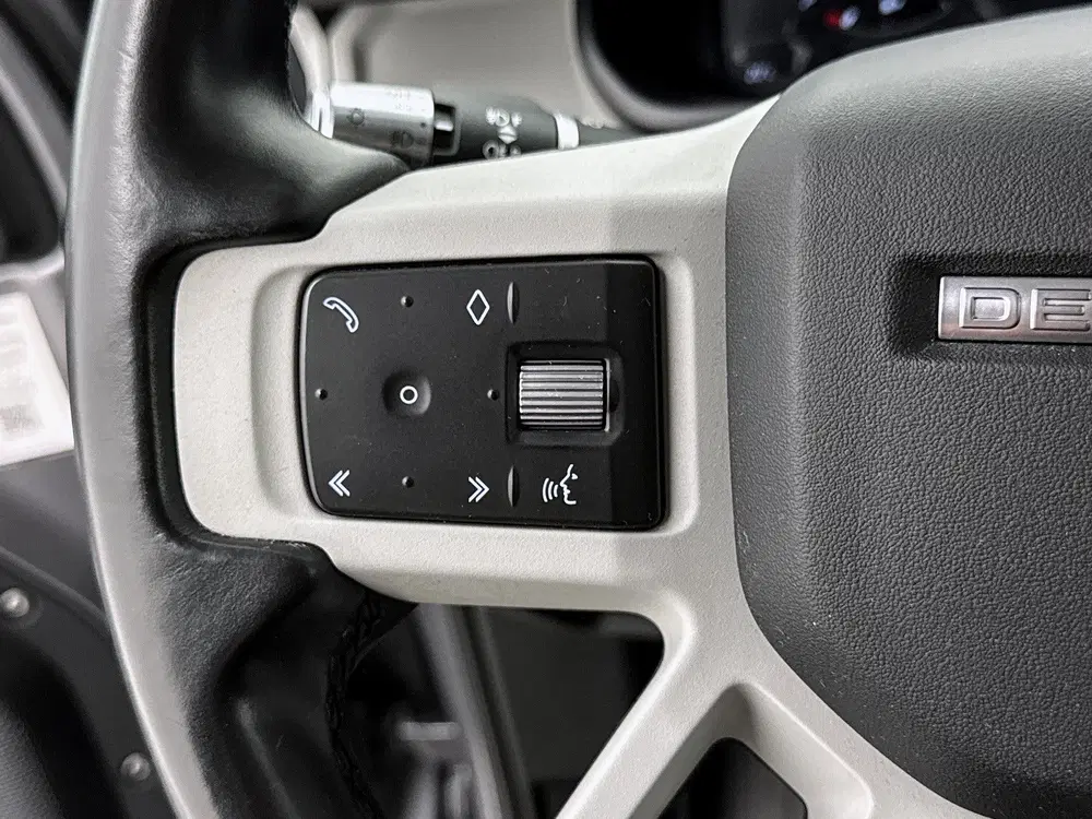 Land Rover Defender 2.0 D200 110 SE Meridian audio 360 Camer uit 2020, foto 13