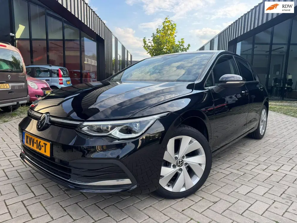 Volkswagen Golf 1.5 eTSI DSG Massage ACC Clima Side uit 2022