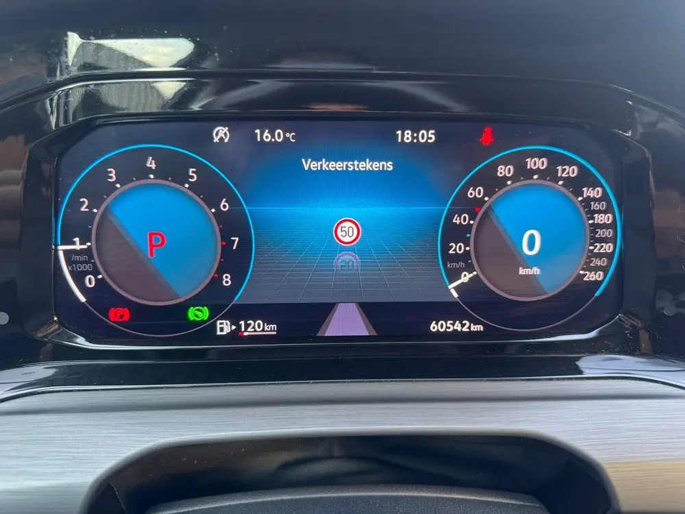 Volkswagen Golf 1.5 eTSI DSG Massage ACC Clima Side uit 2022, foto 12