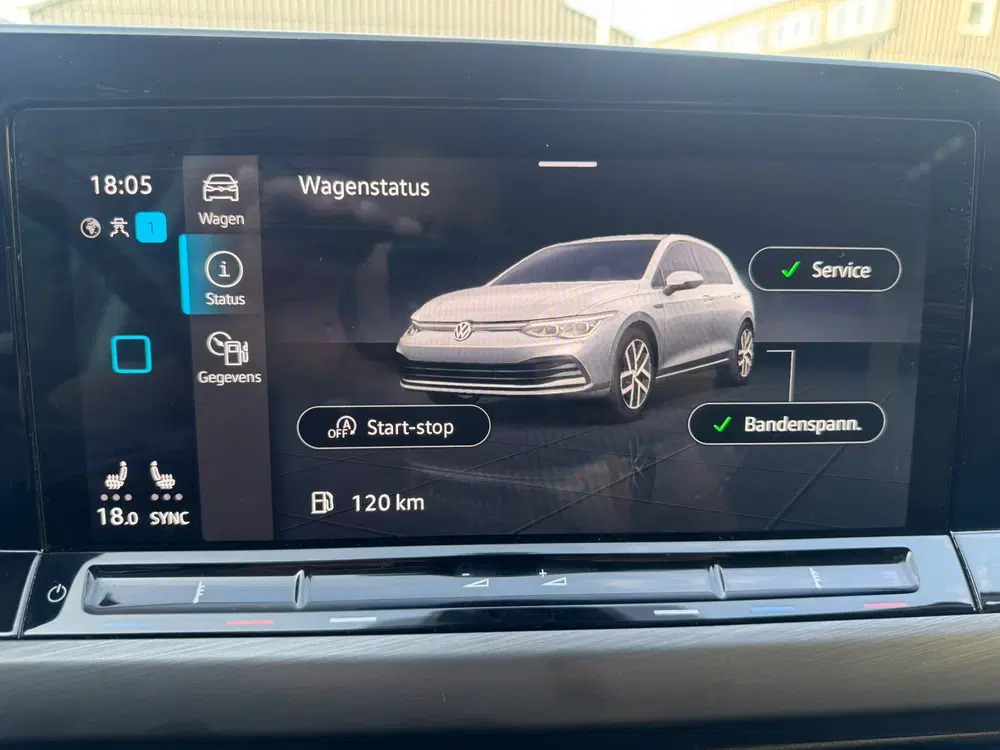 Volkswagen Golf 1.5 eTSI DSG Massage ACC Clima Side uit 2022, foto 15