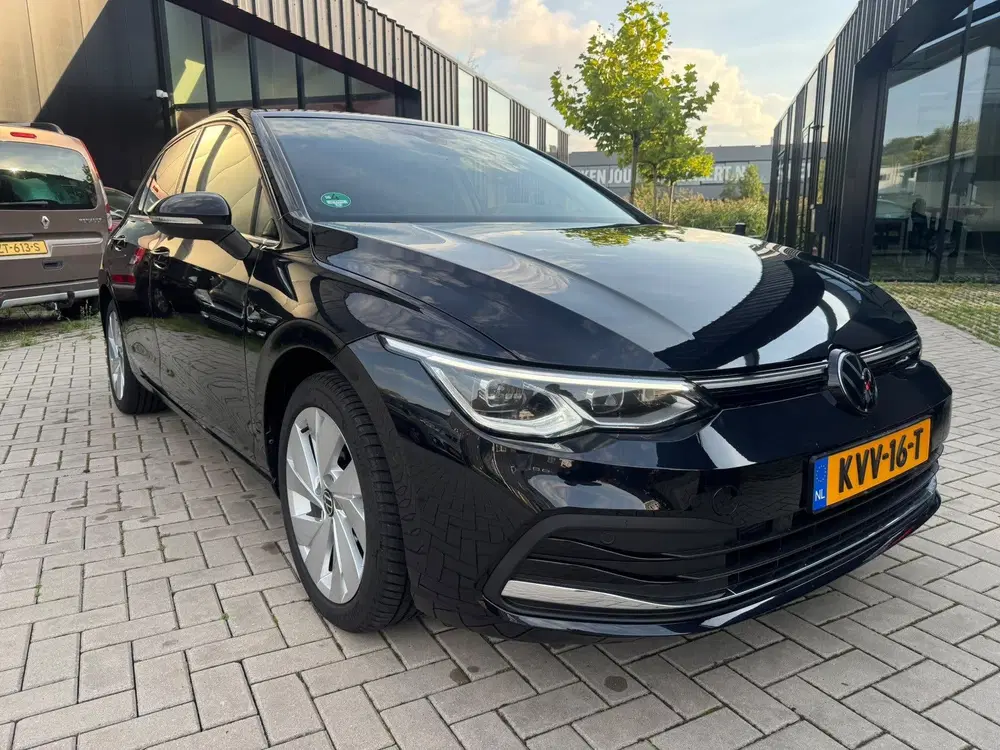 Volkswagen Golf 1.5 eTSI DSG Massage ACC Clima Side uit 2022, foto 2