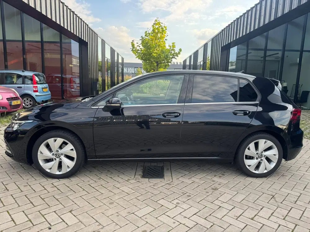 Volkswagen Golf 1.5 eTSI DSG Massage ACC Clima Side uit 2022, foto 3