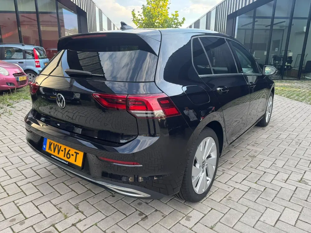 Volkswagen Golf 1.5 eTSI DSG Massage ACC Clima Side uit 2022, foto 6