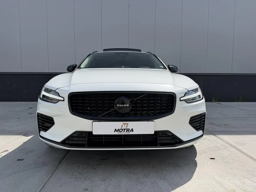 Volvo V60 2.0 T8 Hybrid 455pk AWD Ultra Dark Black E uit 2025, foto 8