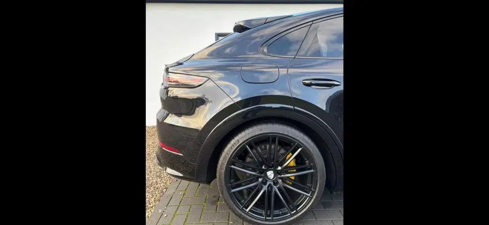 Porsche Cayenne Cayenne coupe 3.0 V6 462pk E-hybrid Zwart uit 2020, foto 6