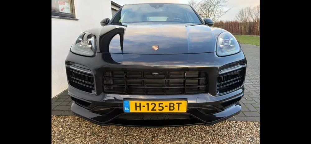 Porsche Cayenne Cayenne coupe 3.0 V6 462pk E-hybrid Zwart uit 2020, foto 7