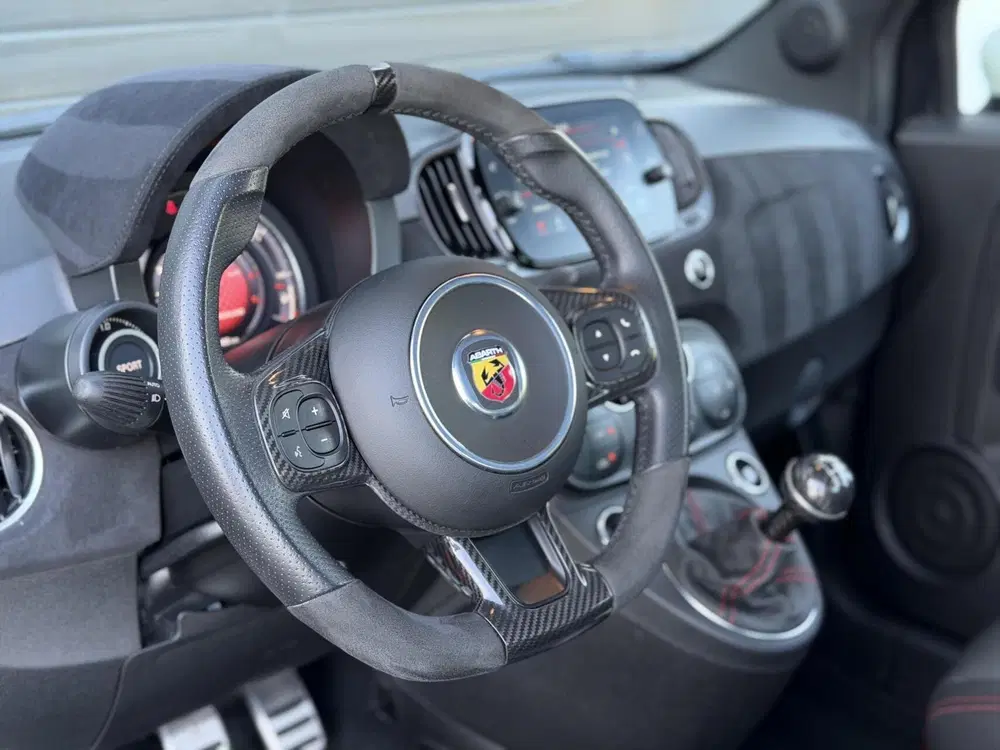 Abarth 695 1.4 T-Jet Esseesse UNIEK uit 2022, foto 12