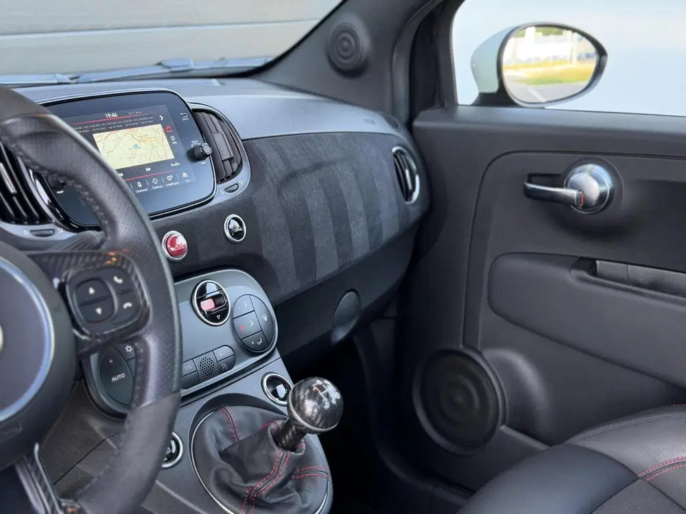 Abarth 695 1.4 T-Jet Esseesse UNIEK uit 2022, foto 15