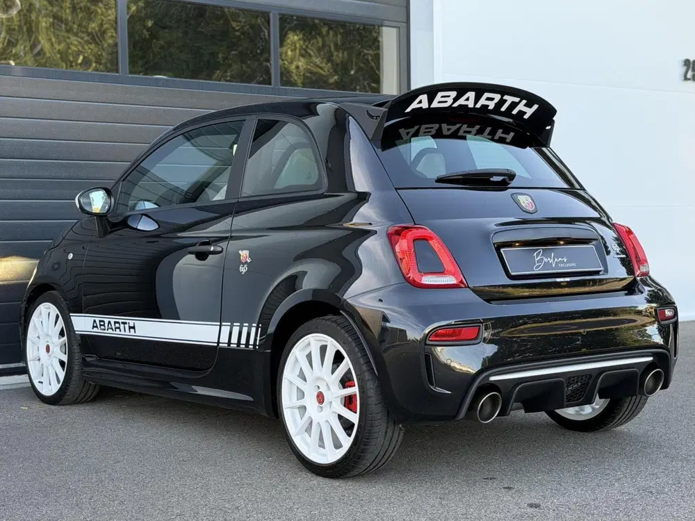 Abarth 695 1.4 T-Jet Esseesse UNIEK uit 2022, foto 2
