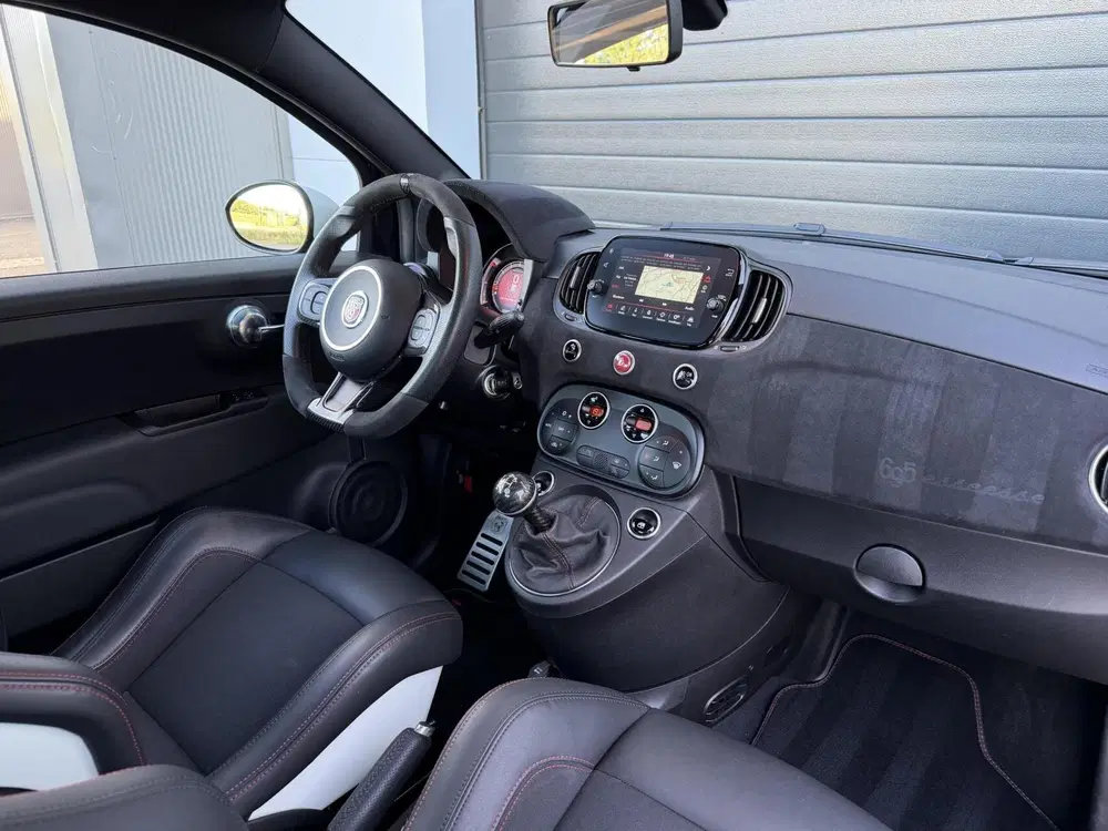 Abarth 695 1.4 T-Jet Esseesse UNIEK uit 2022, foto 5