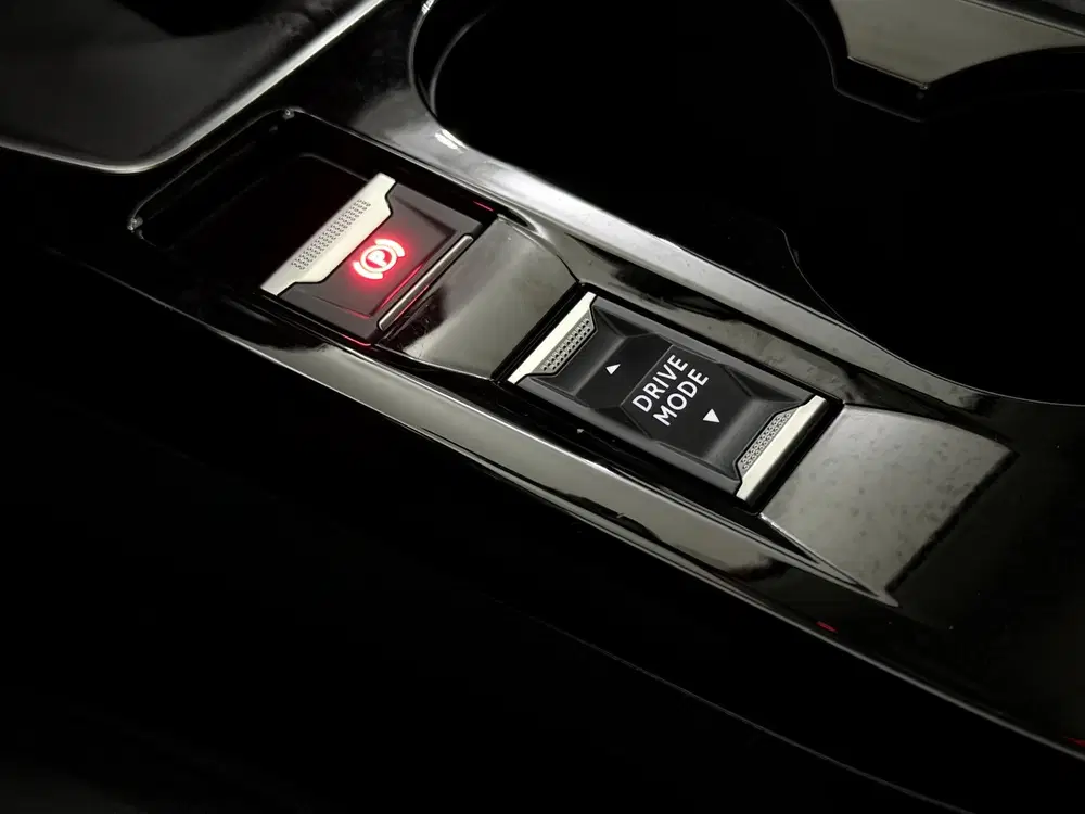 Peugeot 208 1.2 PureTech 100 GT Parkeersensoren uit 2025, foto 13
