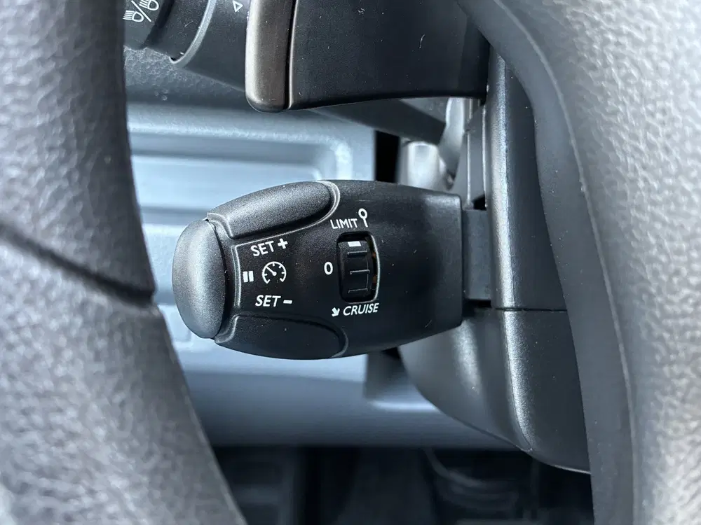 Peugeot Expert 2.0 BlueHDI 145 DC LM velgen Automaat Sens uit 2022, foto 14