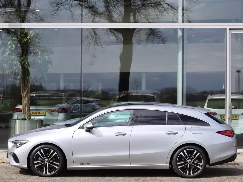 Mercedes-Benz CLA 180 Star Edition Lux uit 2026, foto 4