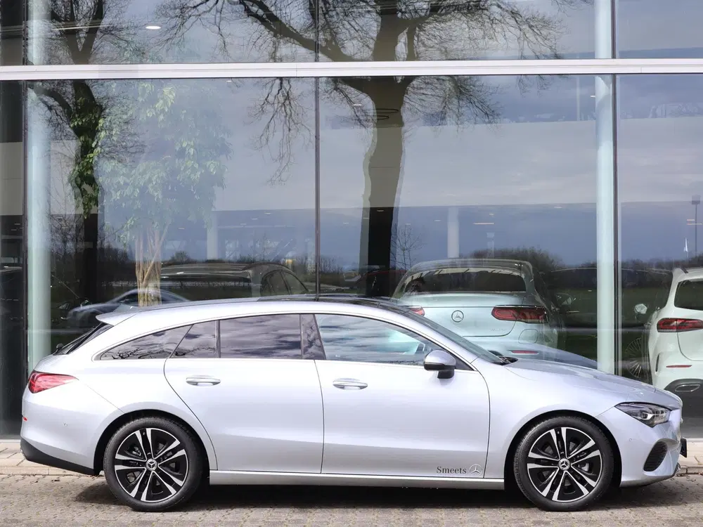 Mercedes-Benz CLA 180 Star Edition Lux uit 2026, foto 5