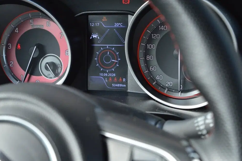 Suzuki Swift 1.4 Sport uit 2021, foto 14