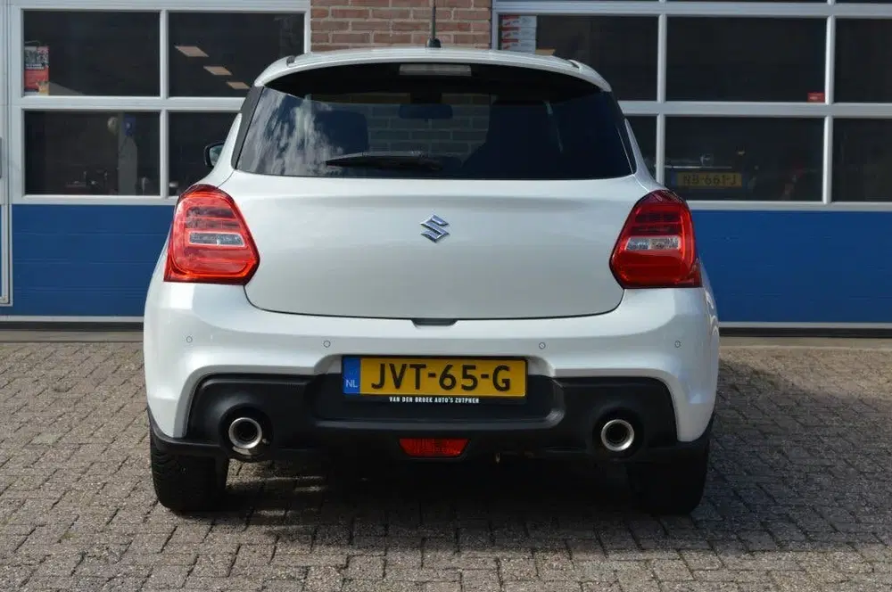 Suzuki Swift 1.4 Sport uit 2021, foto 7