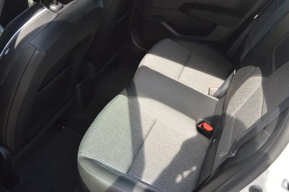 Renault Clio 1.6 E-TECH uit 2021, foto 10