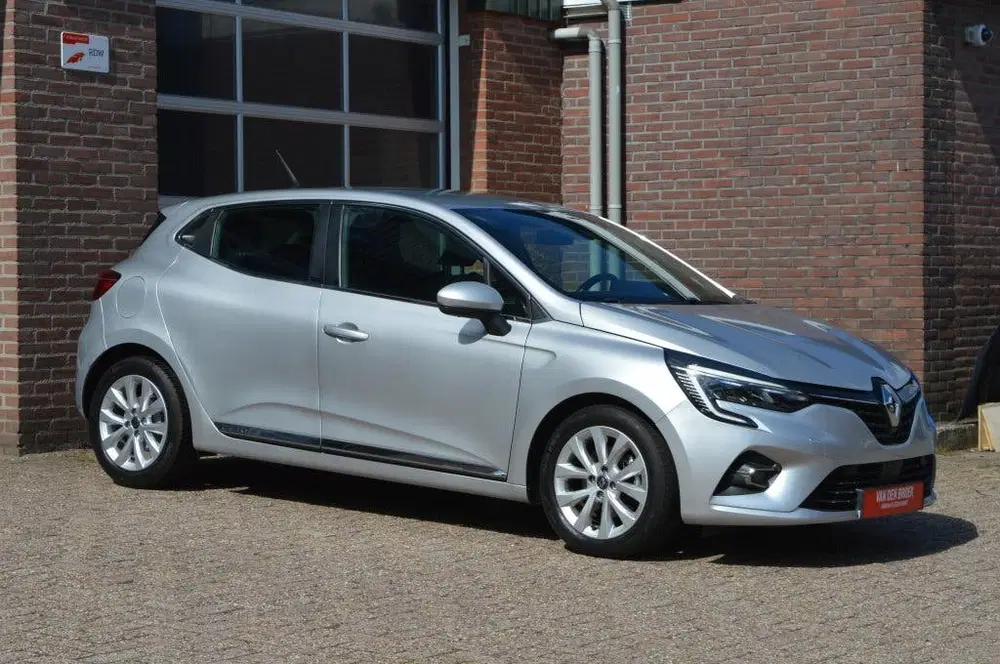 Renault Clio 1.6 E-TECH uit 2021, foto 4