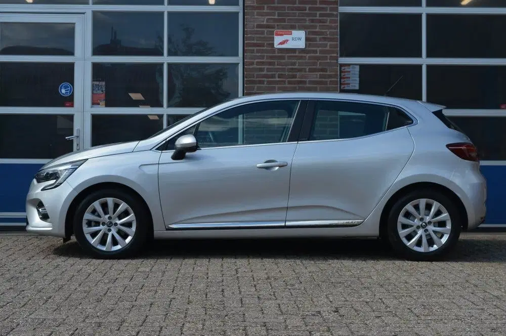 Renault Clio 1.6 E-TECH uit 2021, foto 5