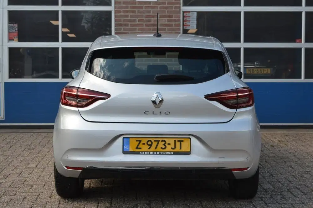 Renault Clio 1.6 E-TECH uit 2021, foto 7