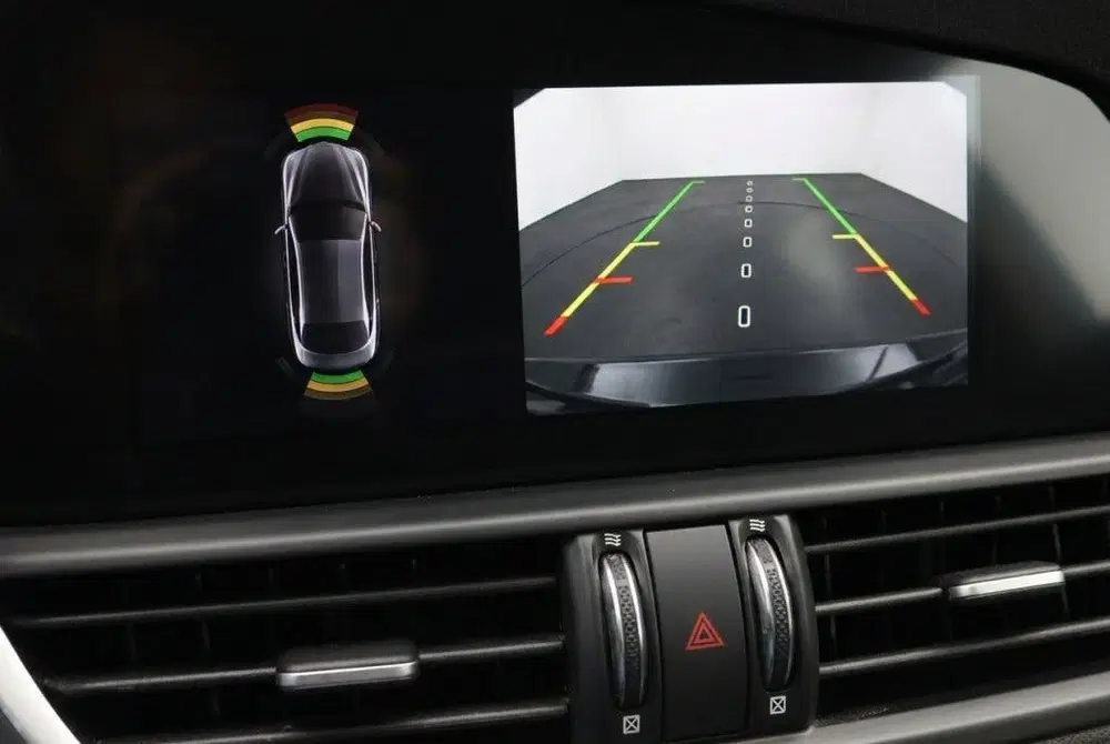 Alfa Romeo Giulia 2.0 Super 200PK Leder l Carplay l Camera l uit 2021, foto 15