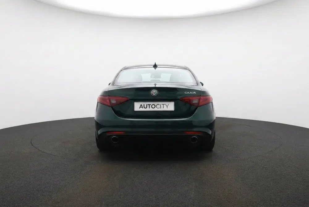 Alfa Romeo Giulia 2.0 Super 200PK Leder l Carplay l Camera l uit 2021, foto 3