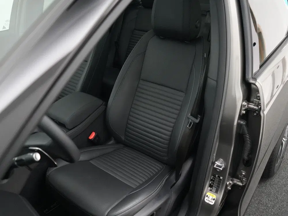 Land Rover Discovery Sport 1.5 P270e PHEV Dynamic SE uit 2025, foto 8