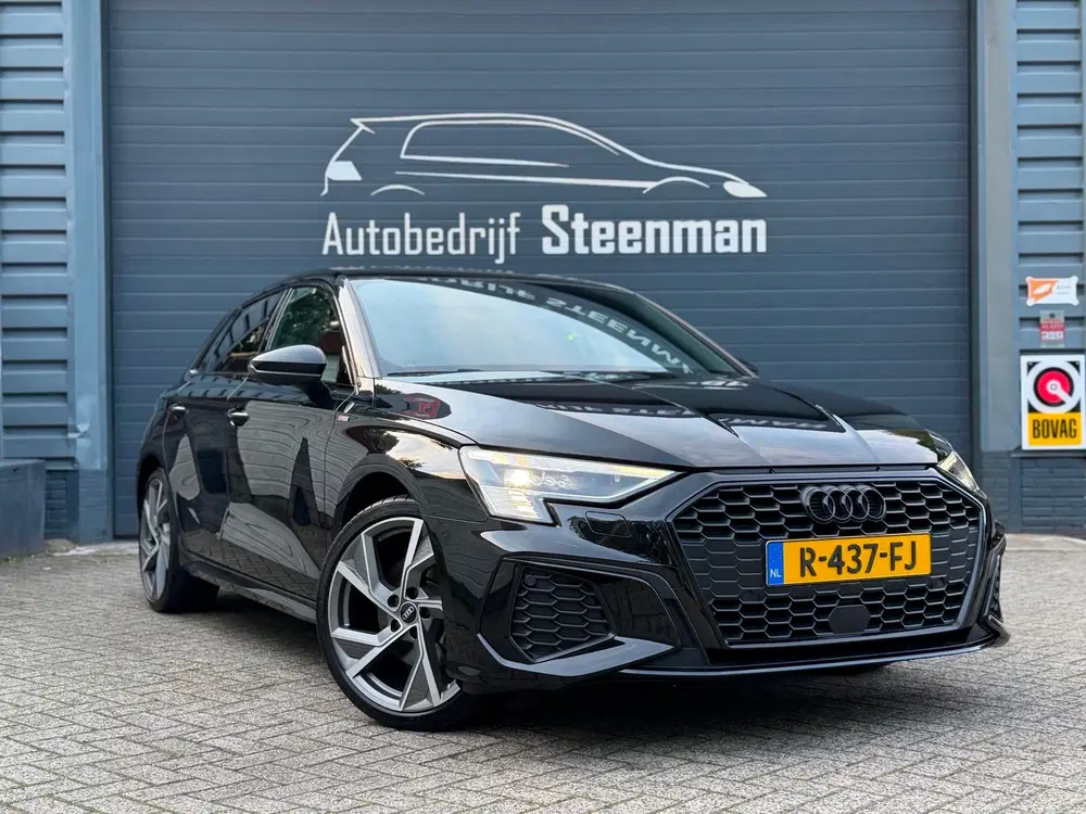 Audi A3 35 TFSI S edition uit 2022, foto 10