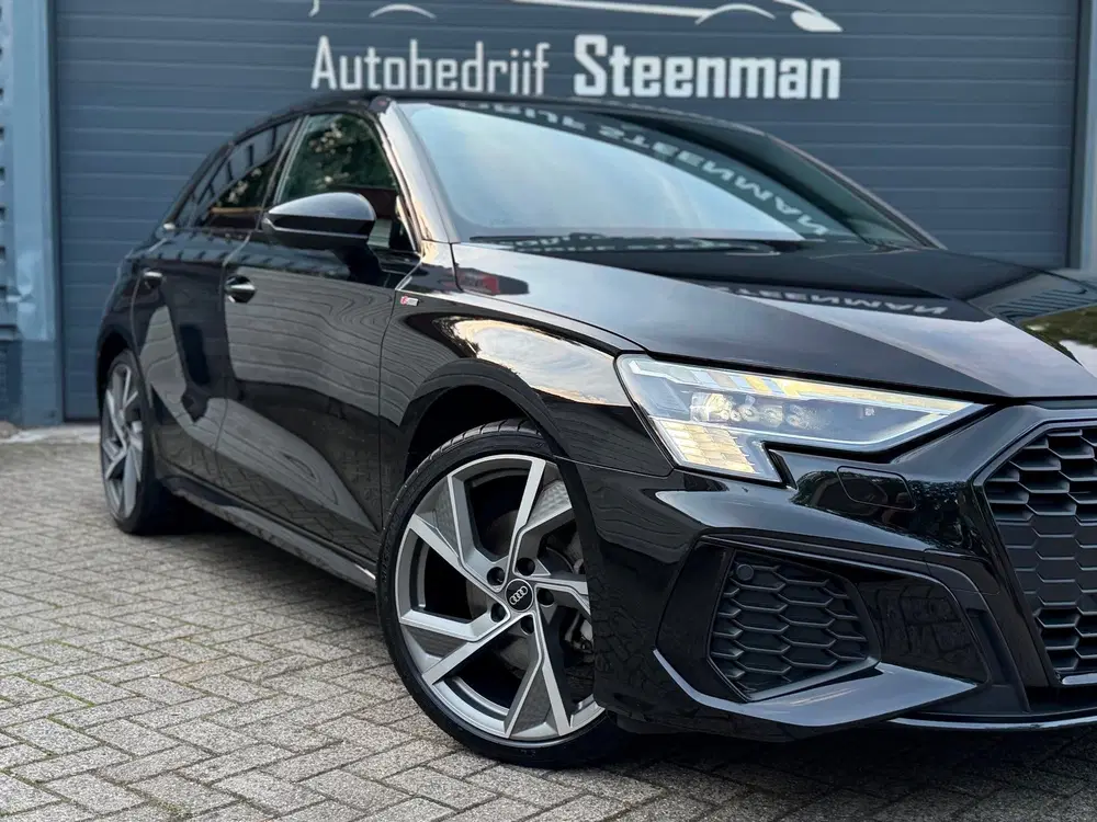 Audi A3 35 TFSI S edition uit 2022, foto 7