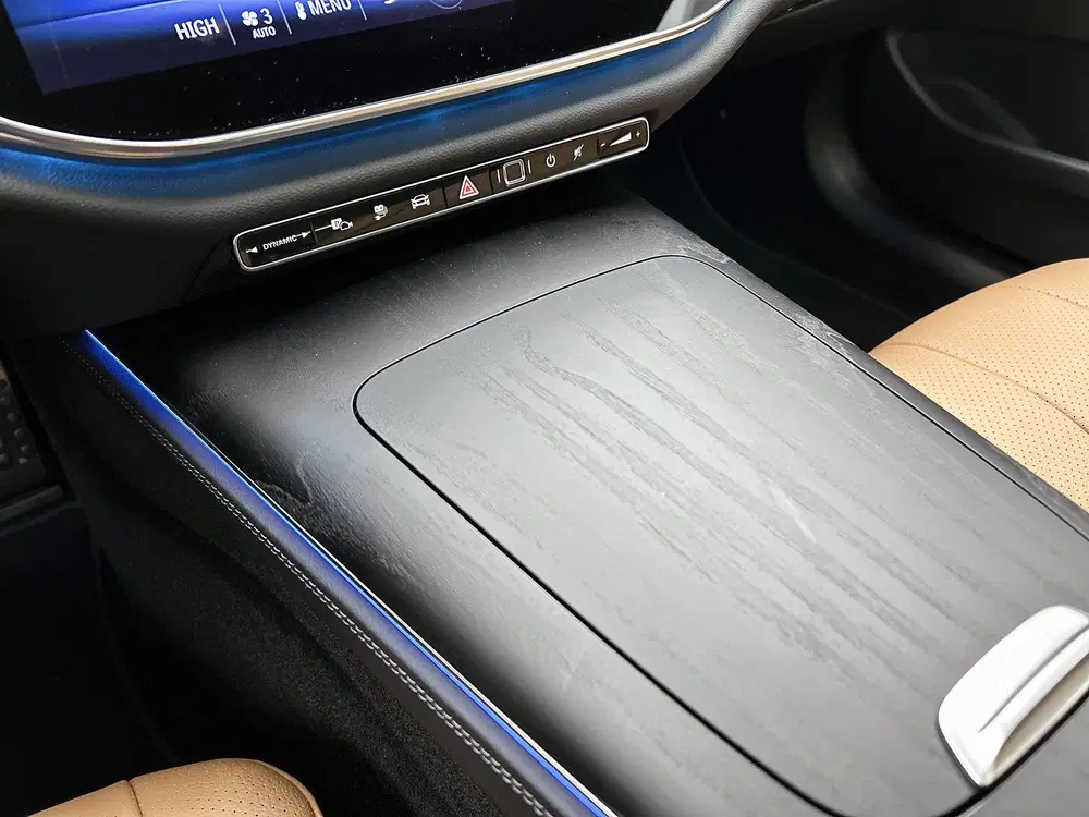 Mercedes-Benz E-Klasse 300 e Business Solution AMG uit 2026, foto 11