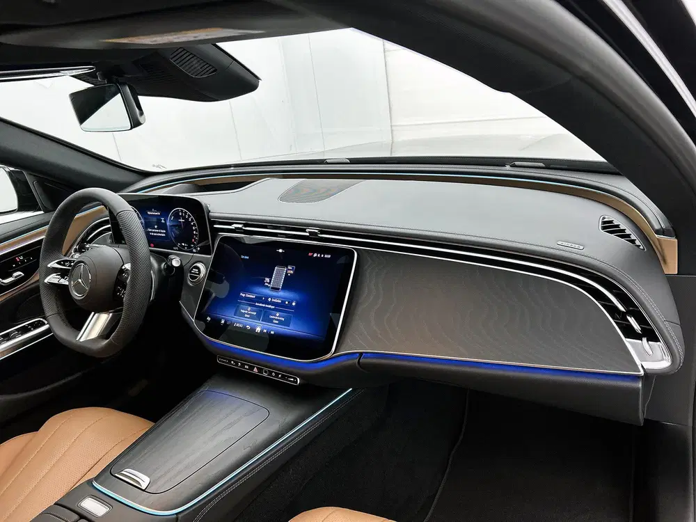 Mercedes-Benz E-Klasse 300 e Business Solution AMG uit 2026, foto 7