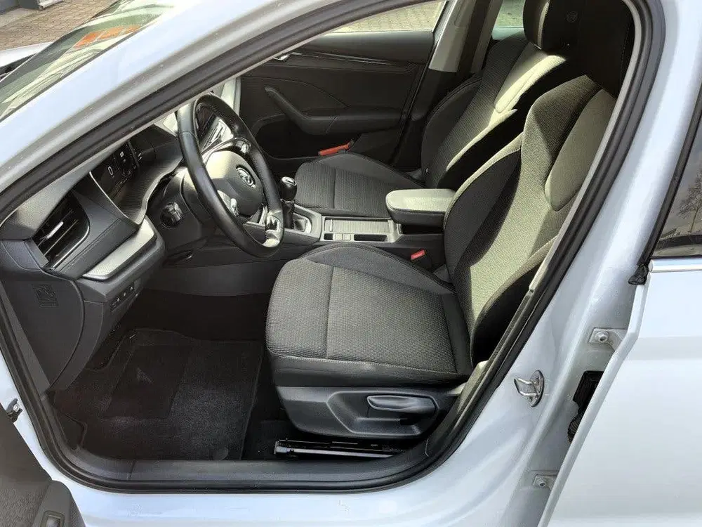 Skoda Octavia Octavia uit 2022, foto 10