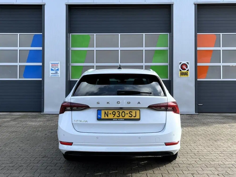 Skoda Octavia Octavia uit 2022, foto 4