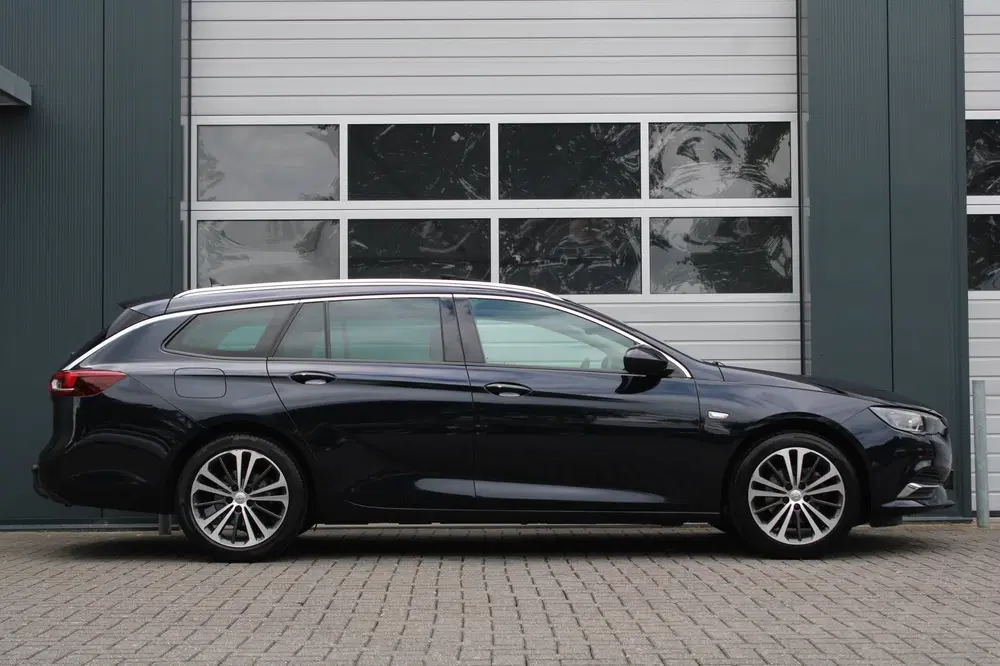 Opel Insignia 1.5 Turbo Business Executive Cru uit 2019, foto 2