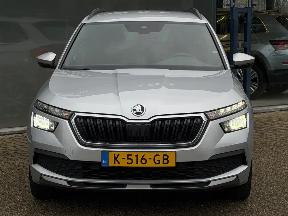 Skoda Kamiq 1.0 TSI DSG Sport Business Navigatie Virtu uit 2020, foto 4