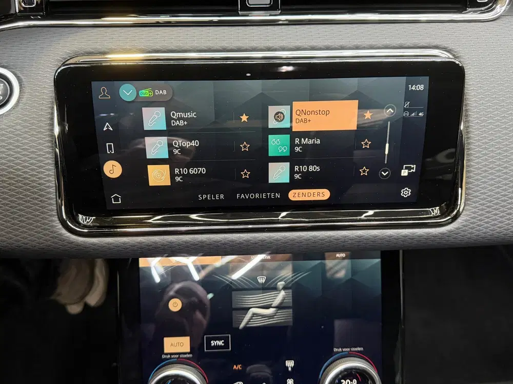 Land Rover Range Rover Evoque 1.5 P300e AWD R-Dynamic S Pano uit 2022, foto 11