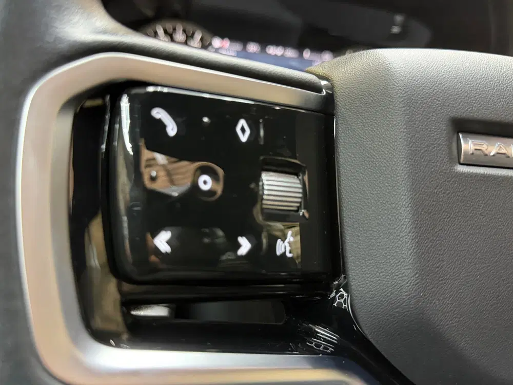 Land Rover Range Rover Evoque 1.5 P300e AWD R-Dynamic S Pano uit 2022, foto 12