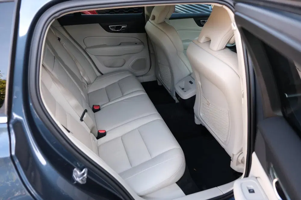 Volvo V60 2.0 D3 *Uniek 98.914km* 1e Eig Comfort Led uit 2019, foto 6