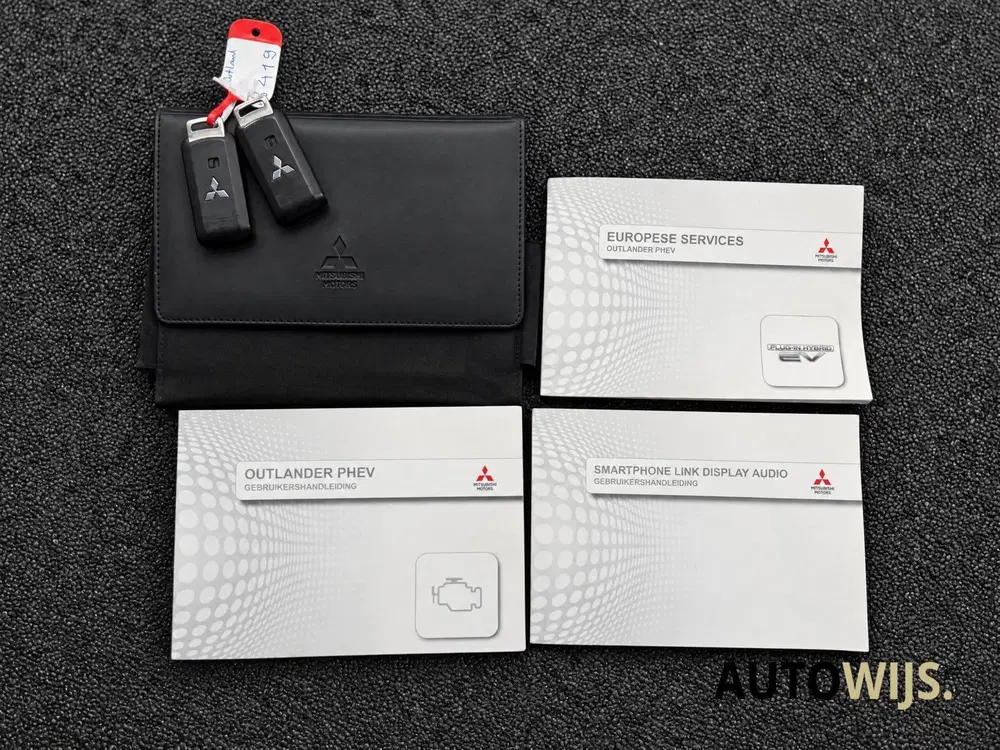 Mitsubishi Outlander 2.4 PHEV Intense+ uit 2019, foto 12