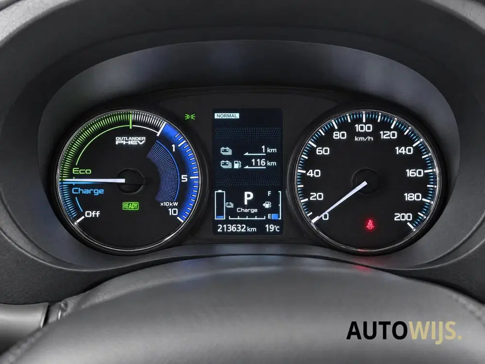 Mitsubishi Outlander 2.4 PHEV Intense+ uit 2019, foto 15