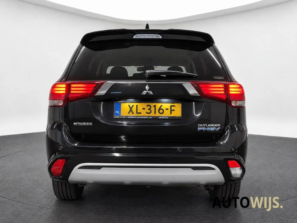 Mitsubishi Outlander 2.4 PHEV Intense+ uit 2019, foto 8