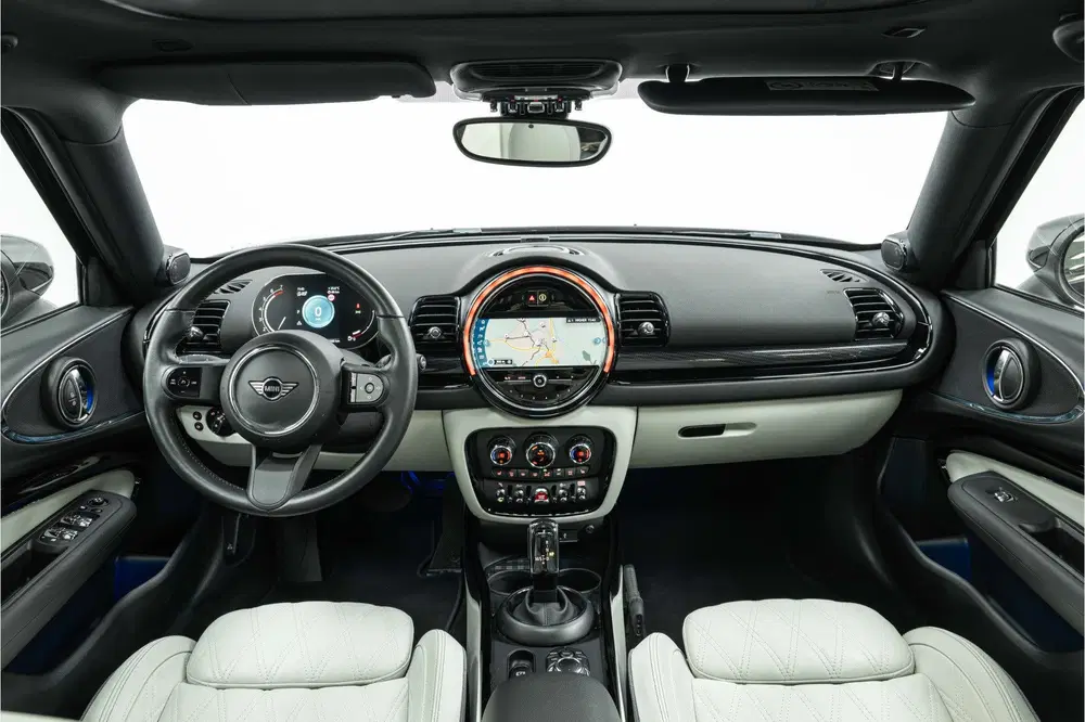 Mini Clubman Cooper S Classic Automaat uit 2022, foto 4