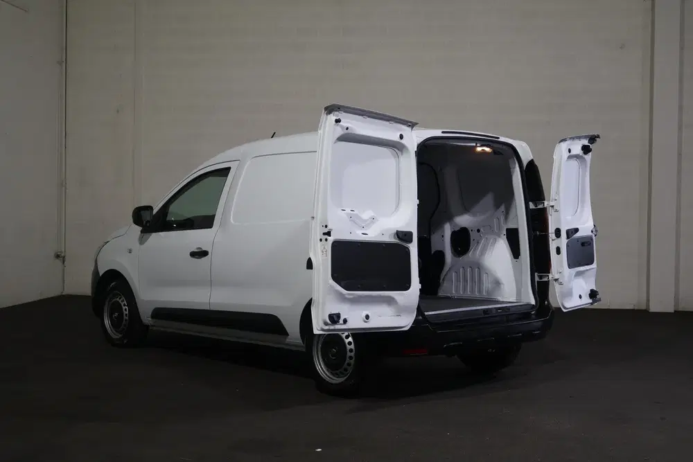 Renault Express 1.3 TCe 100pk Comfort Benzine (bj 2024) uit 2024, foto 11