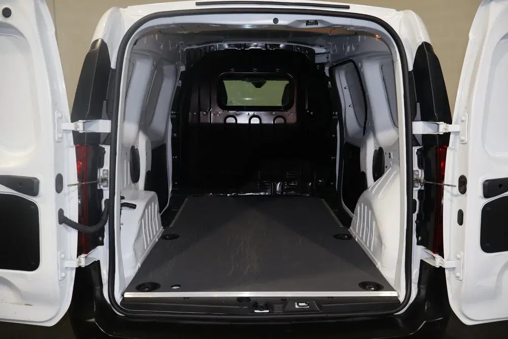 Renault Express 1.3 TCe 100pk Comfort Benzine (bj 2024) uit 2024, foto 13