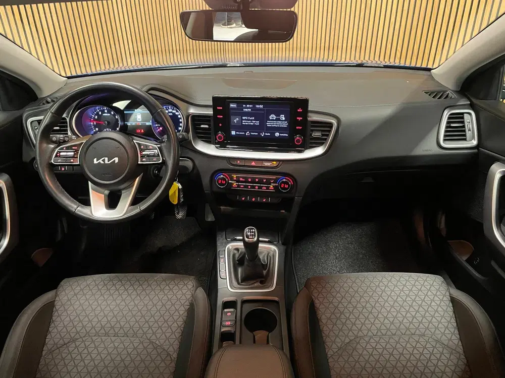 Kia Ceed 1.0 T-GDi DynamicLine uit 2024, foto 7