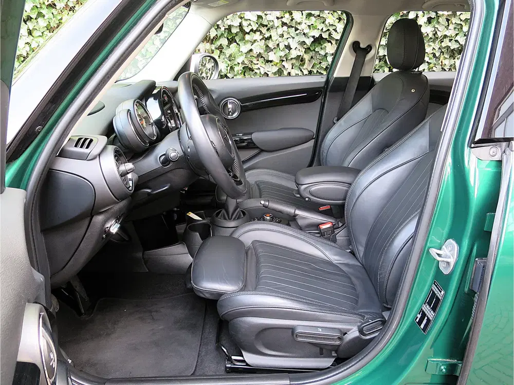 Mini Cooper S Cooper S 2.0 60 Years Edition F55 LCI 5-dr uit 2019, foto 10