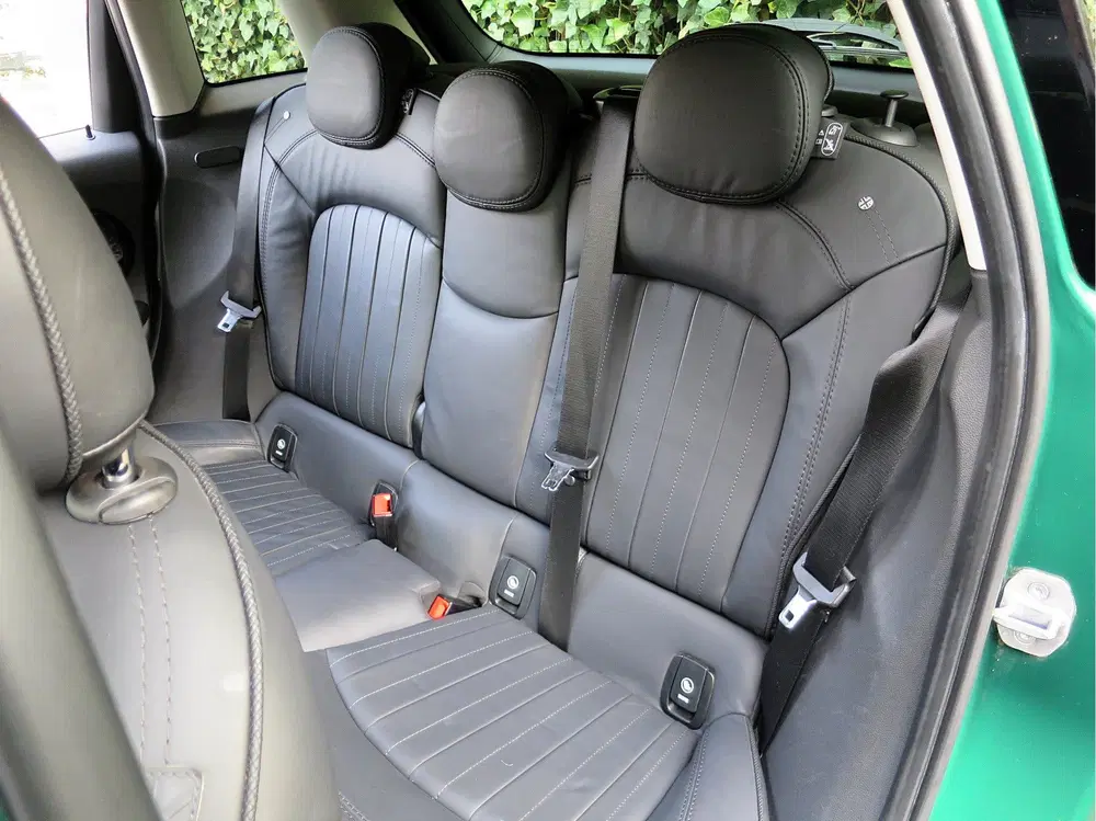 Mini Cooper S Cooper S 2.0 60 Years Edition F55 LCI 5-dr uit 2019, foto 12