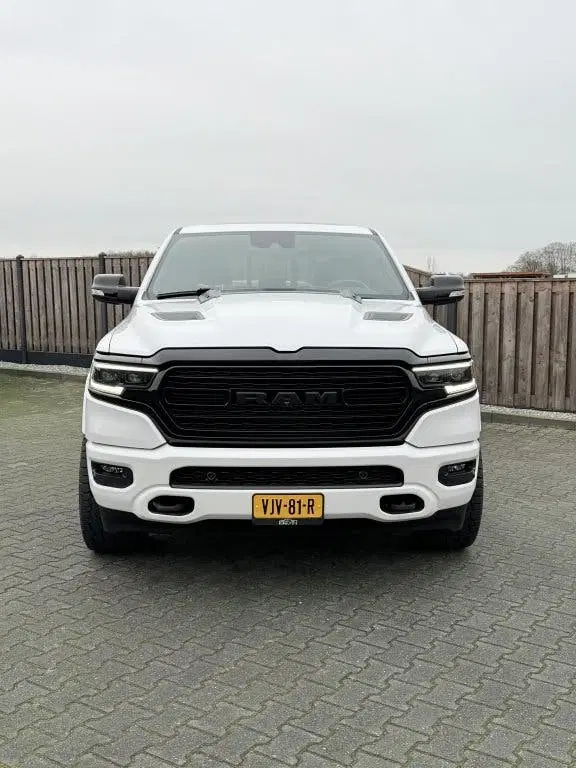 Dodge RAM 5.7 V8 4x4 HEMI LIMITED HARMAN uit 2021, foto 2